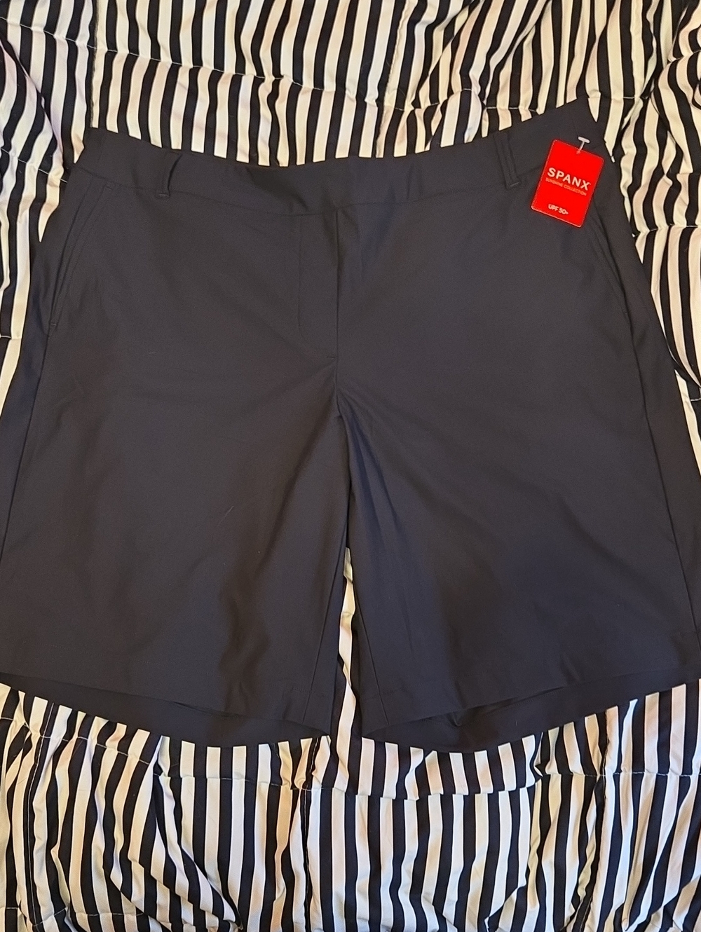 SPANX Sunshine Short, 10" Bermuda Athletic Shorts Black XL